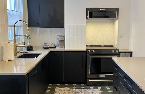 South Side Flats House | Peaceful full home in the heart of Southside Flats.