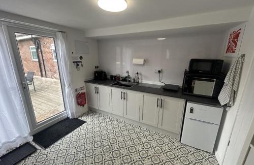 Cranswick House | Peaceful Garden Cabin Stay in the Yorkshire Wolds