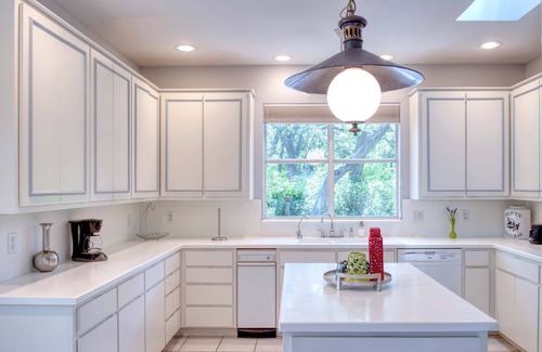 Medical Center District House | Peaceful Garden House on 5-Acre Nature Estate in The Heart of San Antonio
