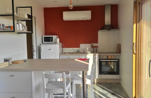 Lagorce Cottage | Peaceful garden level in the heart of southern Ardèche