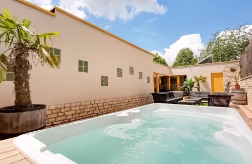 Avelgem House | Peaceful Getaway with Spa