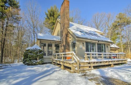 Goshen House | Peaceful Goshen Cottage with Screened Porch and Views!
