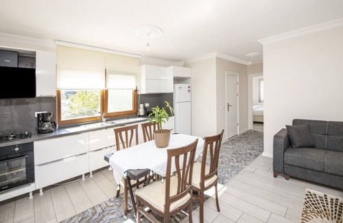 Golturkbuku Apartment | Peaceful Home with Amazing View in Golturkbuku