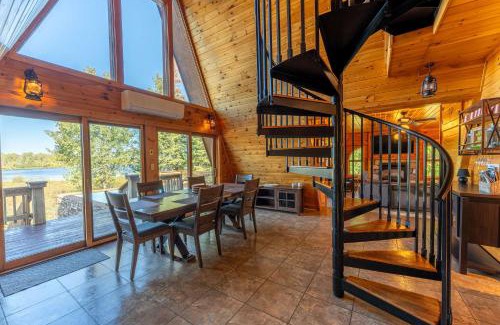 Ely House | Peaceful Lake Front A-Frame in Ely