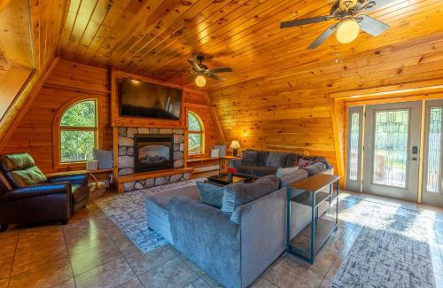 Ely House | Peaceful Lake Front A-Frame in Ely