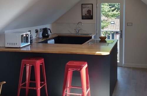 Norwich Apartment | Peaceful Loft Retreat