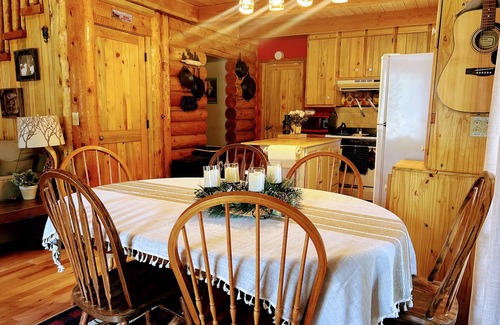 Chiloquin Cabin | Peaceful Log Cabin - Just 45 Minutes From Beautiful Crater Lake!