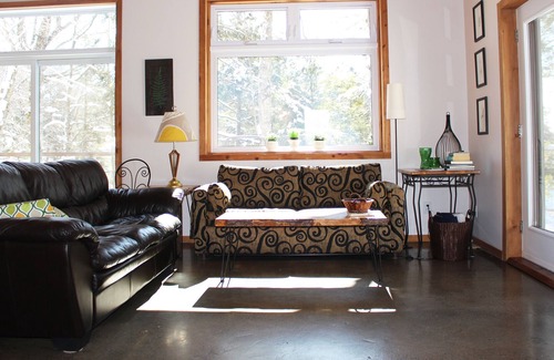 Gore Cottage | Peaceful modern cottage on lake nestled in the woods & pet friendly