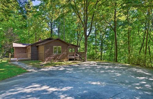 Moravian Falls House | Peaceful Moravian Falls Cabin Near Fishing!