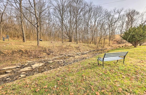 Mount Sterling House | Peaceful Mt Sterling Cabin Deck and Fire Pit!