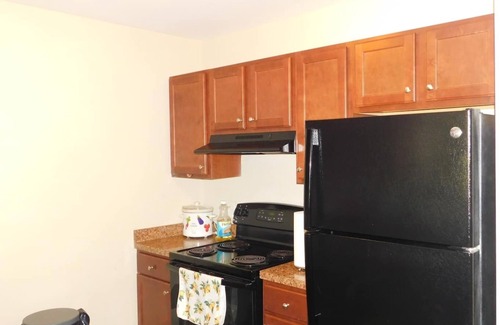State Park Apartment | Peaceful office space with Bed with 2Bdrms/2Ba