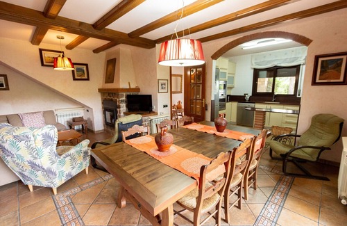 Vacarisses Villa | Peaceful Perfection - only 30km from Barcelona!