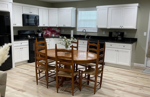 Cave City House | Peaceful private 3 bedroom & 2 bathroom new home near Mammoth Cave.