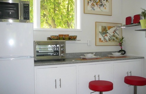 Orinda View Apartment | Peaceful, Quiet, Fully Furnished Studio. Mins to San Francisco, Berkeley, BART
