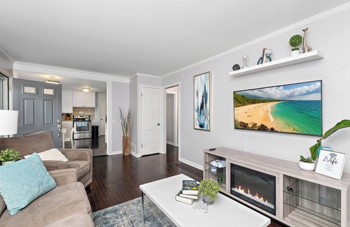 Roeland Park House | Peaceful Retreat - 20 Minutes to Almost Anywhere! 10 Min to KU MED!