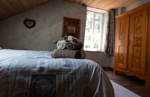 Sapois Bed & Breakfast | Peaceful room with sauna and breakfast included