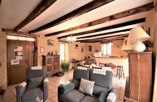 Thedirac House | Peaceful Stay in Thédirac
