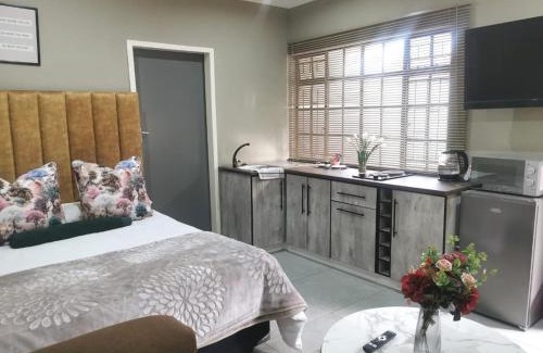 Sasolburg House | Peaceful Stay - Suite 5