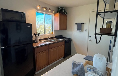 Tucson Apartment | Peaceful Tiny House on 2 Gated Acres with Miles of Desert Trails