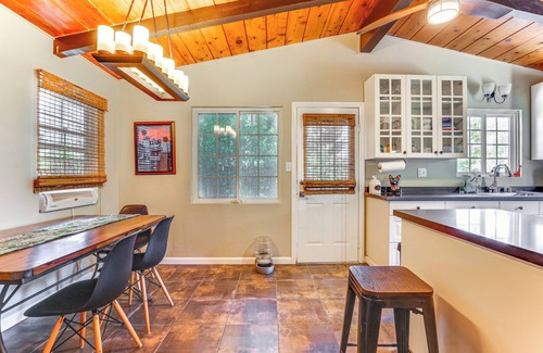 Vista House | Peaceful Vista House w/Gas Grill: 1 Mi to Dtwn!