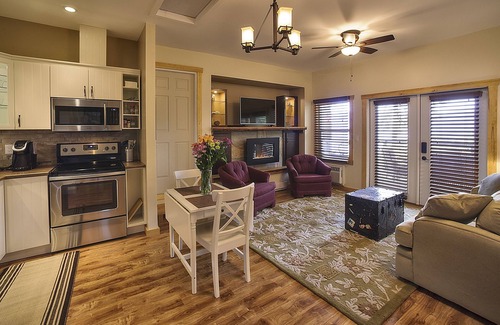 Central Okanagan Apartment | Peachland Treehouse Suite