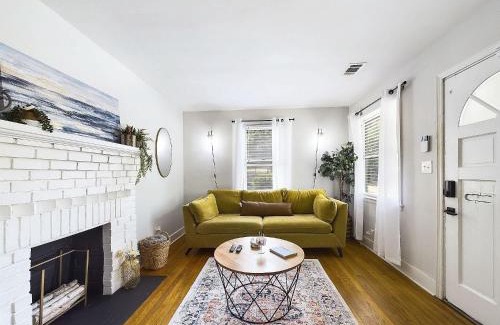 Augusta Apartment | Peachy Corner Cottage