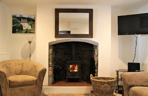 Cinderford House | Peacock Cottage