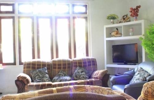 Nilandhoo Hotel | Pearl Beach View