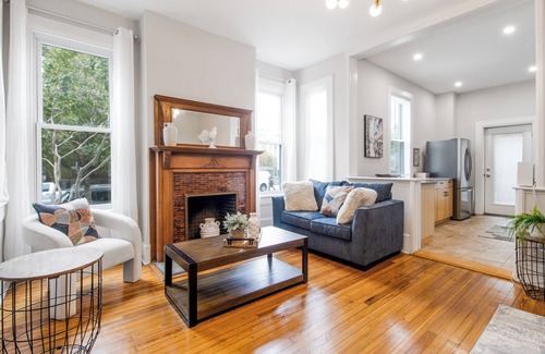 Eckington House | Pearl Light - 10min Walk to Union Market, 2mi to Capitol – 3BR/3BA w/Parking