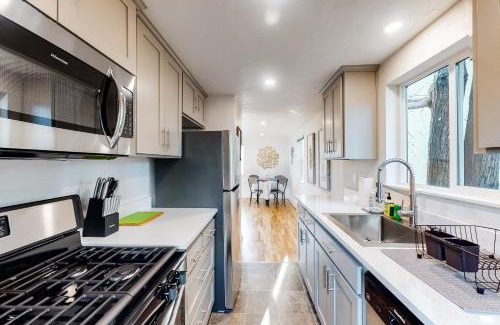 Eugene House | Pearl Place