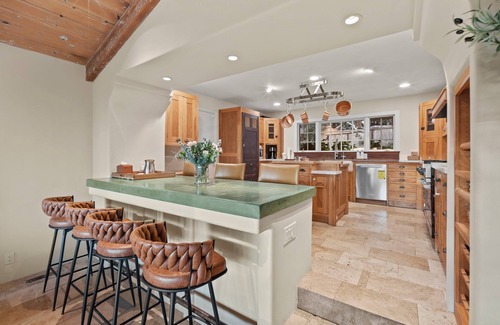 Del Monte Forest House | Pebble beach secret golfers retreat with hot tub and gym LX92