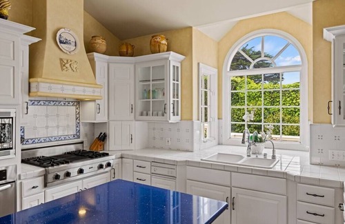 Del Monte Forest House | Pebble Beach Sweet Pea Generator/2 min walk to beach