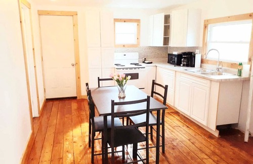 Milford Cottage | Pebbles Beach Resort - Warbler cottage
