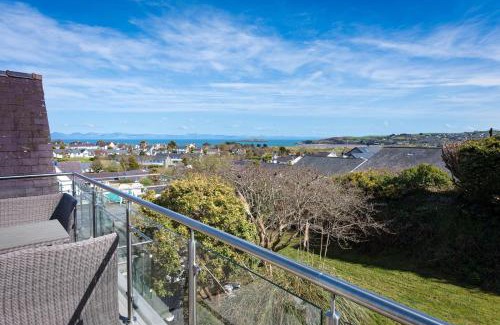 Abersoch Apartment | Pebbles