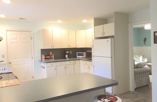 Southold Apartment | Peconic Bay Beach House + 5 bedrooms + spacious +