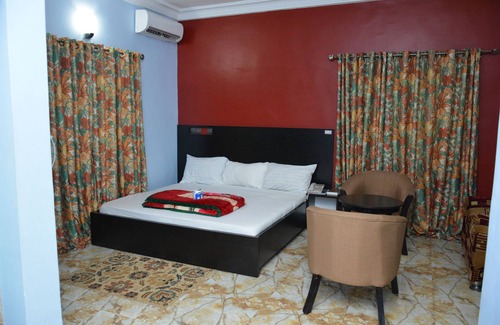 Ogbomosho House | Pectoria Guesthouse