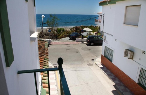 Caleta de Velez Apartment | Pedersen Apartment Playa