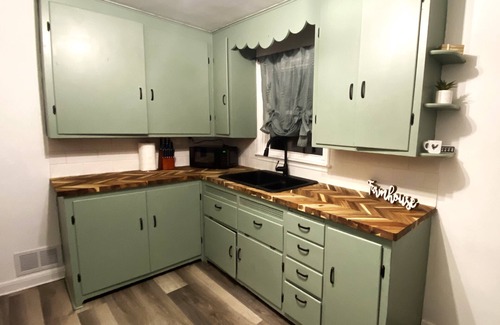 Pekin House | Pekin Cottage 1