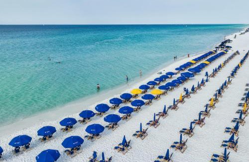 Destin Apartment | Pelican Beach Resort by Colasan