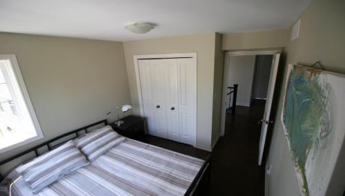Fort Erie Bed & Breakfast | Pelican guest house. Village style living. Spend vacation time in Eco place!