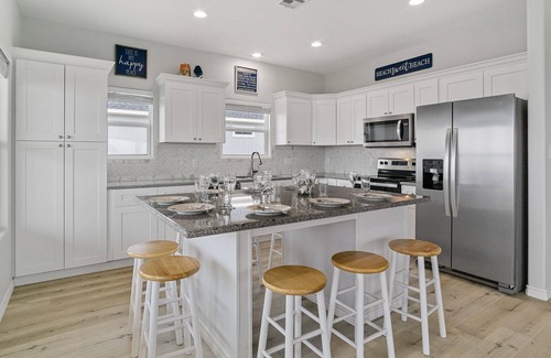 Gilchrist House | Pelican Shores: Sun, Sand, and Serenity – 3BR Beachfront Retreat!