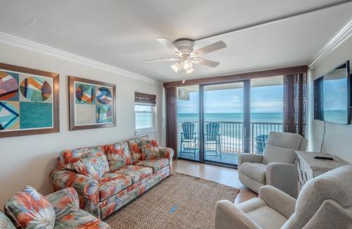 Wilmington Beach Apartment | Pelican Watch #801