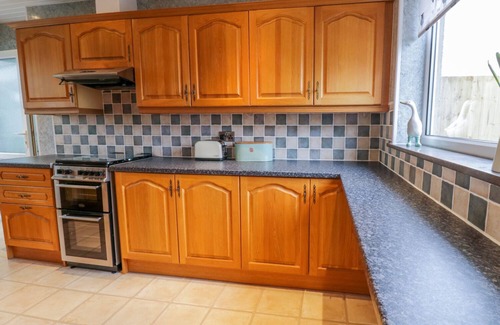 Brynteg House | PEN BRYN, with open fire in Benllech