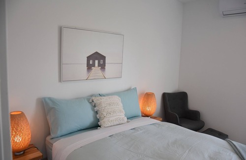 Capel Sound Hotel | Peninsula Beachside Accommodation