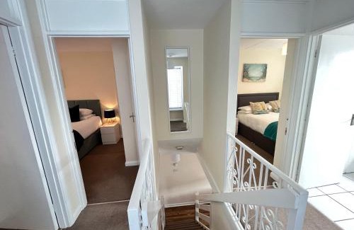 Portsmouth House | Penny Cottage By The Beach
