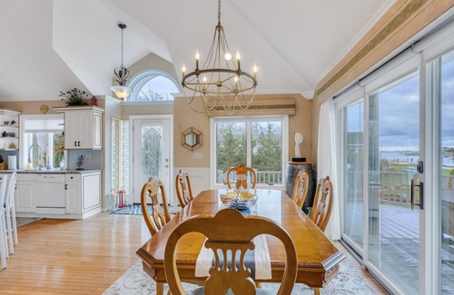 Hampton Bays House | Penny Lane Hamptons cozy getaway
