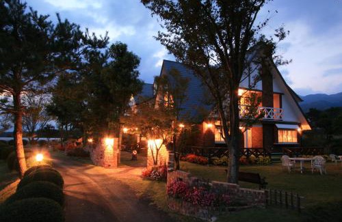 Minamiaso Bed & Breakfast | Pension Angelica