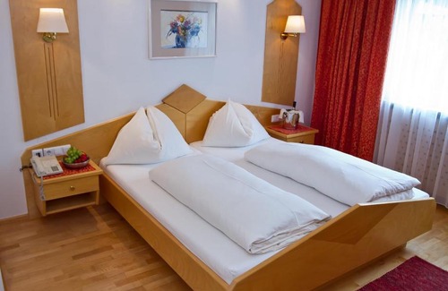 Wattens House | Pension Clara