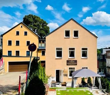 Adorf Hotel | Pension Goldenes Vogtland