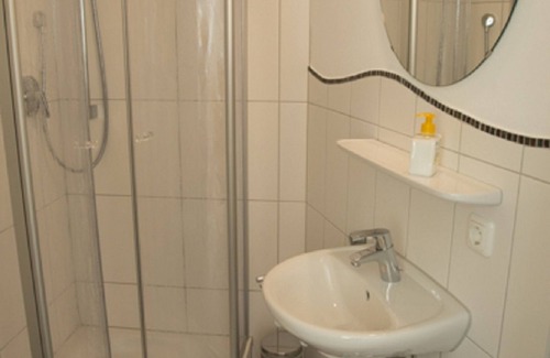 Wallersdorf House | Pension Jederzeit